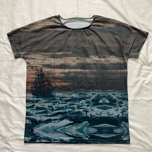 Graphic T-Shirt with Nautical Design Size M